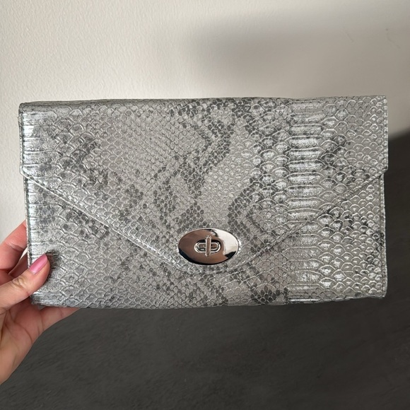 H&M Handbags - H&M Silver Snakeskin Clutch